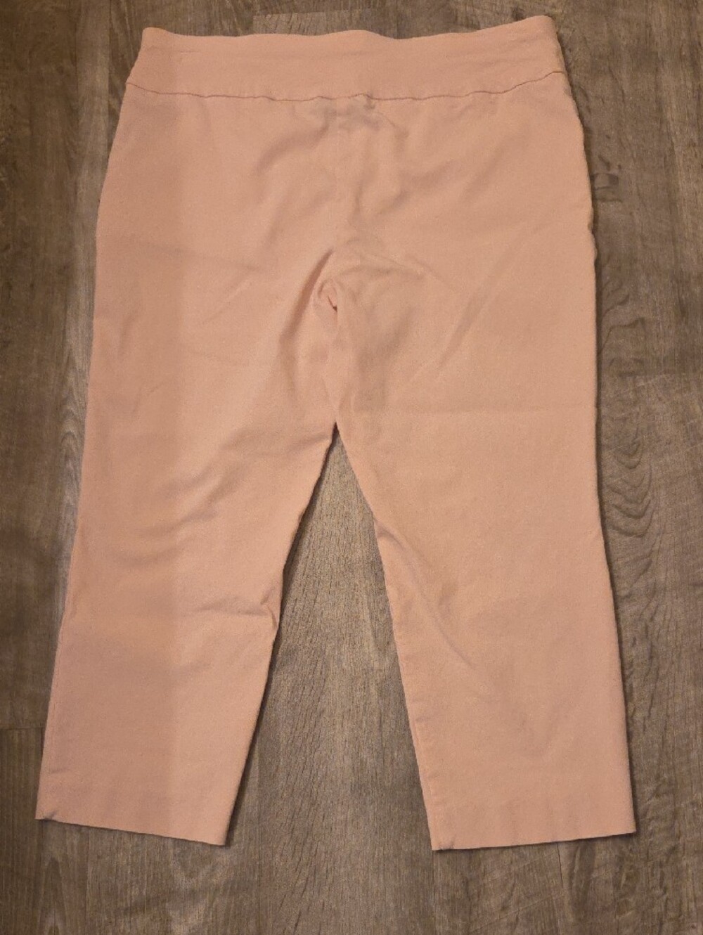 Alfani Light Blush Pink Women's Capris - Picture 2 of 7